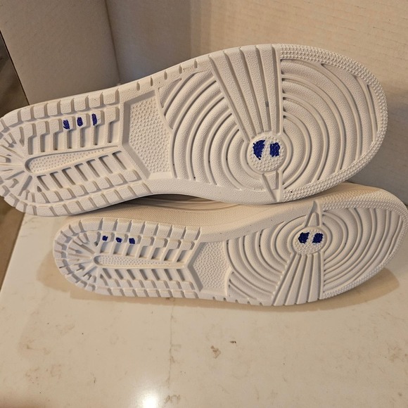 Men's NWT Axels Edition 1 Sneakers Size 44 (US 10.5) - Picture 7 of 13